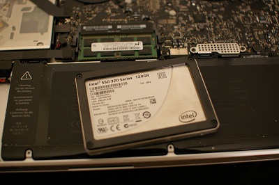 Intel SSD 320 Series(Postville-Refresh) 2.5inch MLC 9.5mm 120GB ResellerBOX SSDSA2CW120G3K5